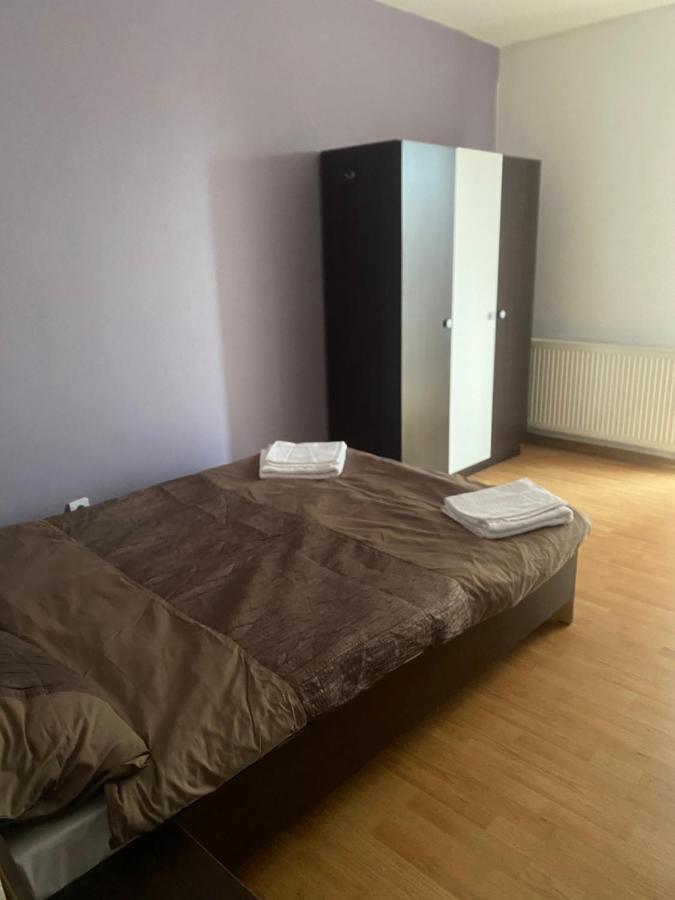 2Br Cosy Apart Satu Mare Exterior foto